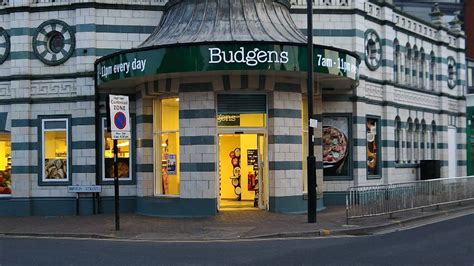 budgens customer service number uk.